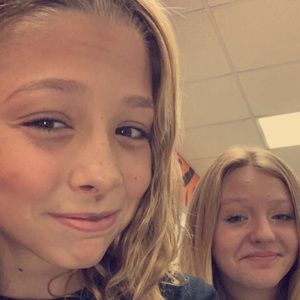 Meet your Posher, Ella